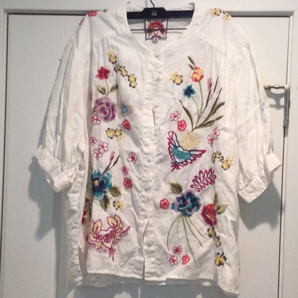 Johnny was Embroidered linen blouse, size xl